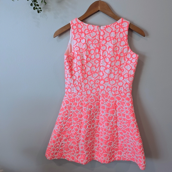 Lilly Pulitzer Vibrant Pink and White Patterned Dress - Picture 4 of 8